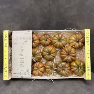 Fruits and Vegetables - Black Crimea Tomato - Tomate Noire De Crimée