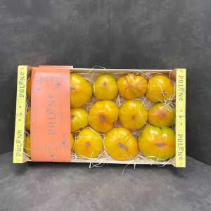 Fruits and Vegetables - Pineapple Tomato - Tomate Ananas